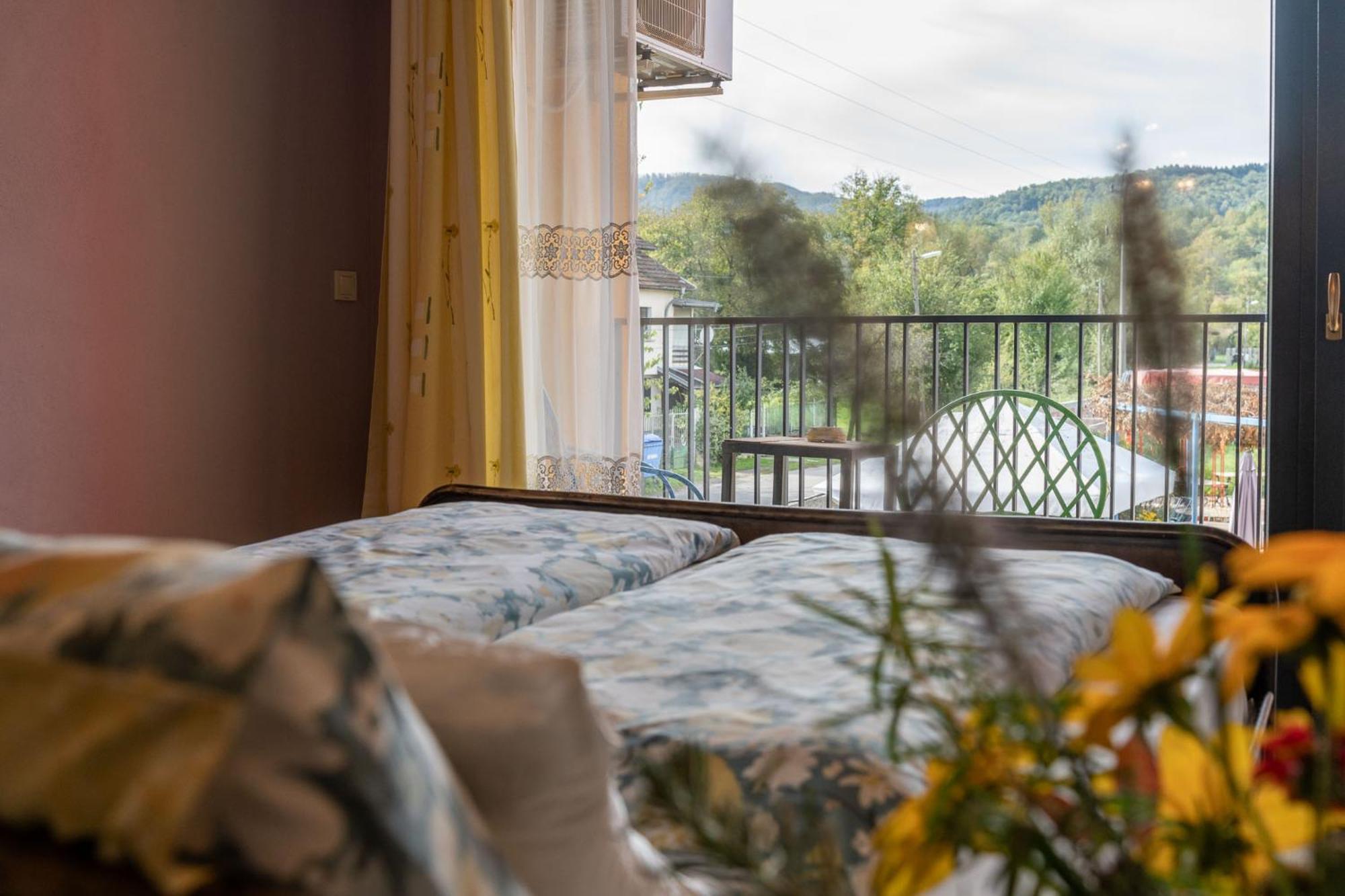 אורשאק Hotel Casa Art מראה חיצוני תמונה